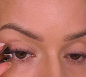 eyelash hack, Curling lashes