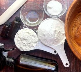 Everyone of ALL ages is going to fall in love with this baking soda and cornstarch idea