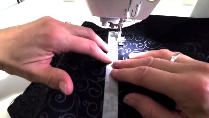 Sewing Hacks: 2 Quick Ways to Sew a Zipper | Upstyle