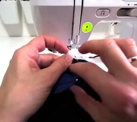 sewing hacks, How to sew in a zipper method 2