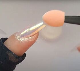 chrome mirror nails, Applying mirror powder