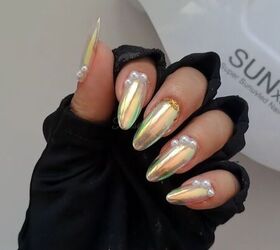 Pearl chrome powder nails