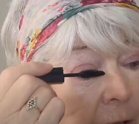 Makeup Tutorial for Women Over 50: How to Conceal Redness on the Face