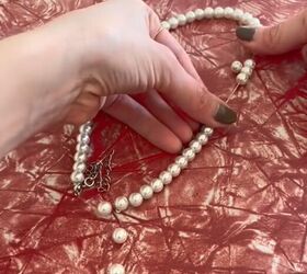 Instead of tossing her old pearl necklace, she did something so cool and trendy