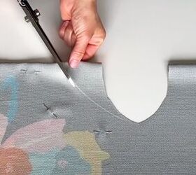 how to sew a blouse, Shaping the neck