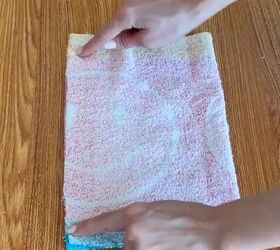 Folding towel piece