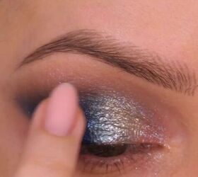 disco eye makeup, Applying eyeshadow