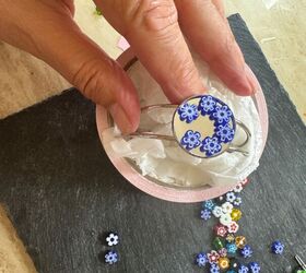 how to create a bangle using glass beads, Trying for size