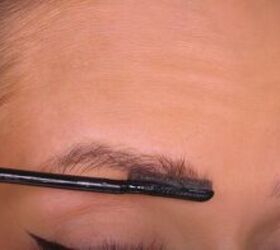 Applying the brow gel