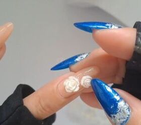 Adding a 3D rose to the nail