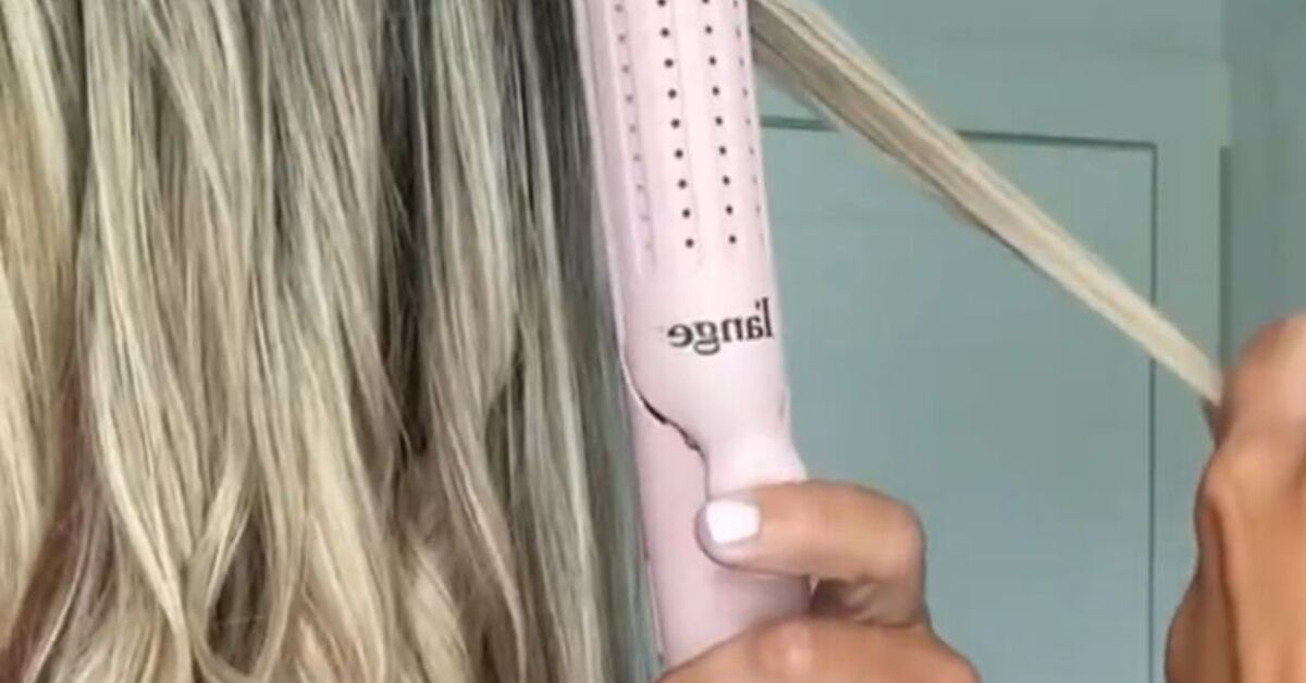 How To Use Your Straightener To Curl Your Hair at Jason Criner blog How to curl hair with straightener