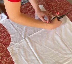 How to cut up an old t-shirt for summer