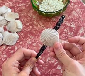 Give your basic headband a cute and beachy upgrade with this easy trick
