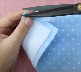 How to DIY a fabric phone case 