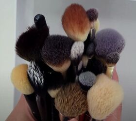 How to Clean Your Makeup Brushes in Under 60 Seconds for Clear Skin