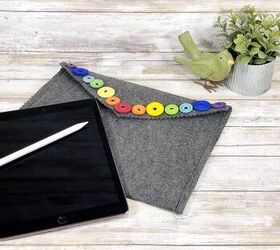 Felt Tablet Holder Beginner Sewing Creatively Beth creativelybeth easy beginner sewing felt kunin tabletholder kindleholder craft diy