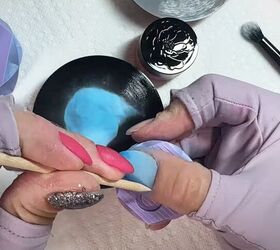 Here's an easy hack for when your manicure gets chipped