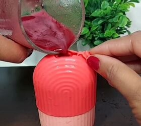 Pouring the mixture into an ice roller