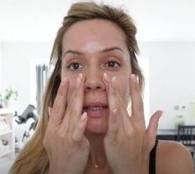 Applying BB cream to the skin