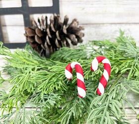 Polymer Clay Candy Cane Earrings for Christmas Creatively Beth creativelybeth polymerclay sculpey earrings jewelry candycane craft diy christmas gift