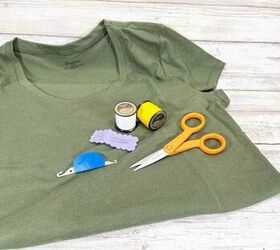 How just a bit of string made this boring t-shirt so much more stylish