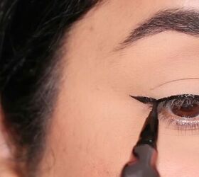 Eyeliner makeup technique