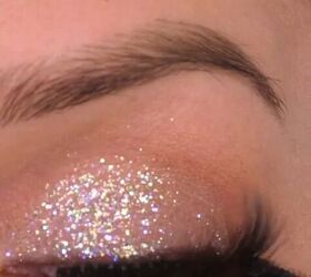 Creating a glitter eye makeup look