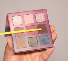 Eye shadow palette