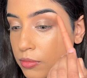 perfect fall eyeshadow look in 2 minutes using only 2 products, Creating a fall eyeshadow look