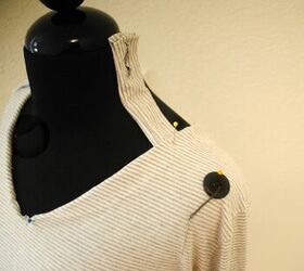 The quick button trick that takes a basic tee into boutique territory