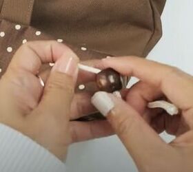 Try this easy drawstring tote for a heartfelt DIY holiday gift