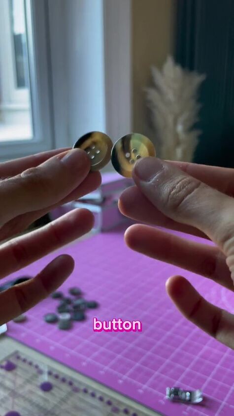 Sw Machine Buttons How to Sew Buttons Using a Machine | Upstyle
