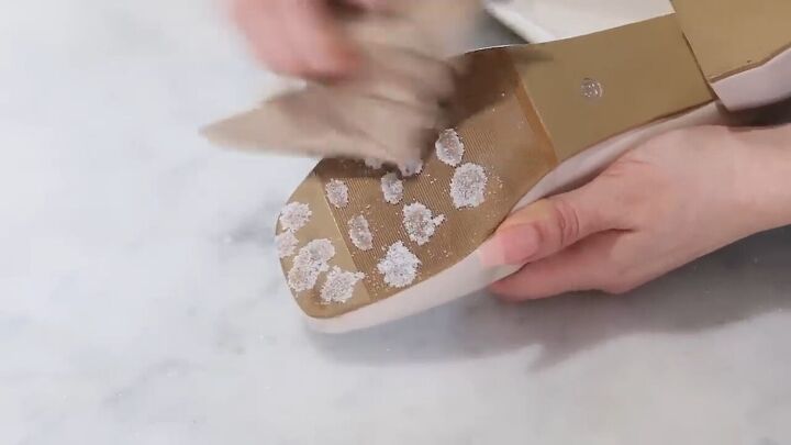 Easy Winter Boot Hack: Make Any Boots Non-Slip With Glue and Salt ...