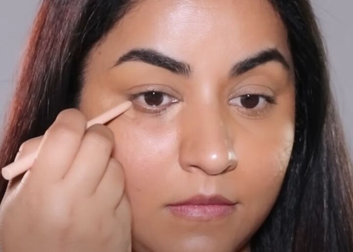 Concealer Hack 10 Game-changing Concealer Hacks for Women Over 40 | Upstyle