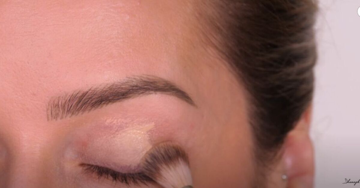 eyeshadow looks patchy at lily selwyn blog Images High... Follow This Easy Makeup Tutorial to Avoid Patchy Eyeshadow for Good ...