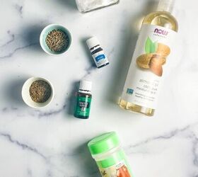 She mixes rosemary and baking soda for this unexpectedly refreshing idea