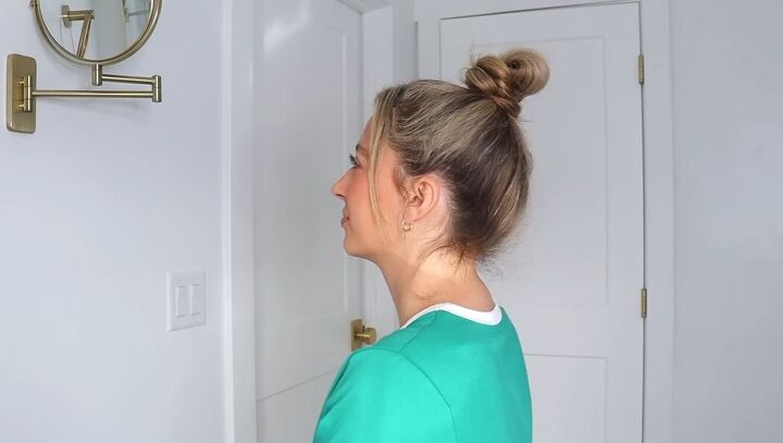 Lumpy Buns How to Do a Quick Messy Bun 5 Different Ways | Upstyle
