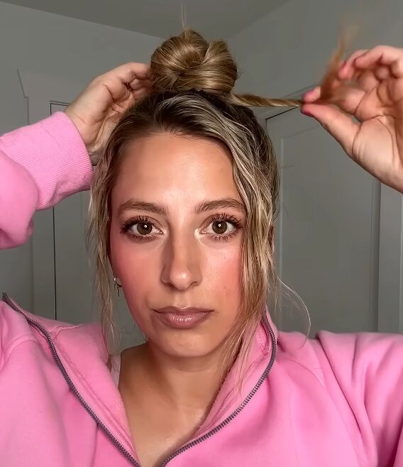 Cute Bun Tutorial Clean Cute and Easy Messy Bun Tutorial | Upstyle