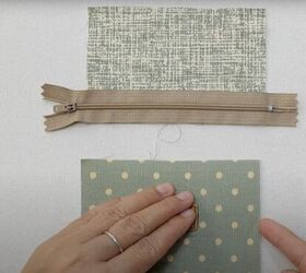 She sews a zipper to some polka-dot fabric for this ADORABLE accessory idea