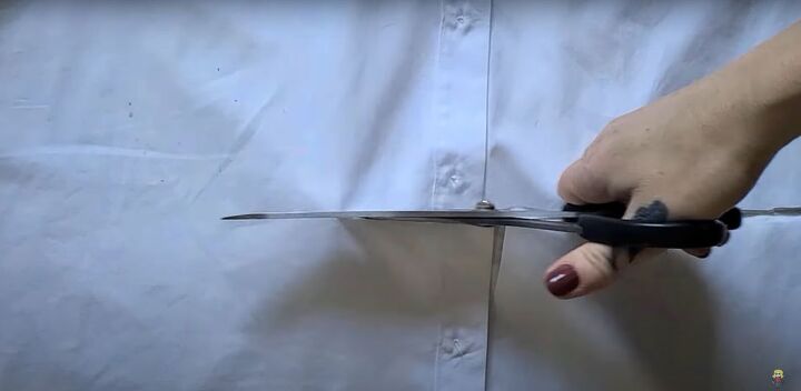 Quick and Easy DIY Upcycle : Frumpy Shirt to Fashionable Top | Upstyle