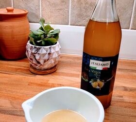 Why rubbing olive oil on your feet will help you have a more comfortable summer