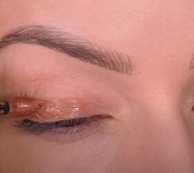 If you have hooded eyes, this is the smoky eye makeup look you want to try