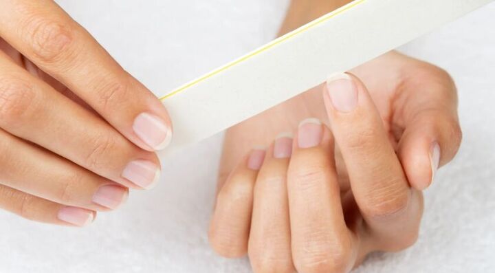 Nail File Routine How to properly file your nails | Upstyle