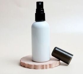 diy aftersun spray, DIY aftersun spray image via Canva