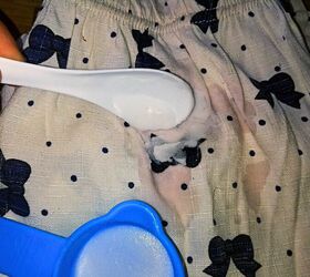 Mix baking soda and dish soap for this easy and clever laundry hack