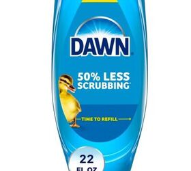 The secret reason why you need to put Dawn dish soap on your nails ASAP
