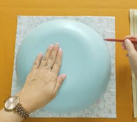 She traces a plate over some fabric for the ADORABLE accessory idea