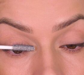 Priming the lashes