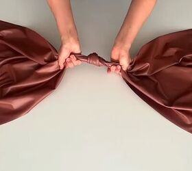 How one simple knot in the middle of a fabric rectangle turns into a gorgeous bag