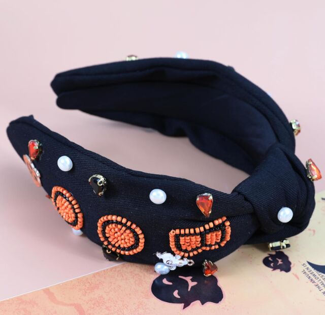 5 Halloween Accessories That Make a Statement | Upstyle